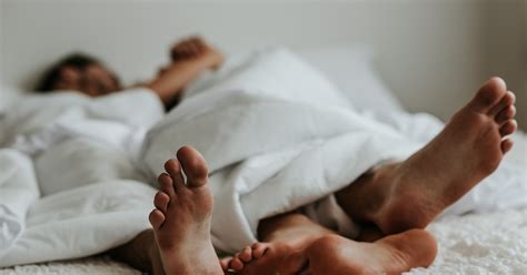 6 Sex Positions To Reduce Leg Pain