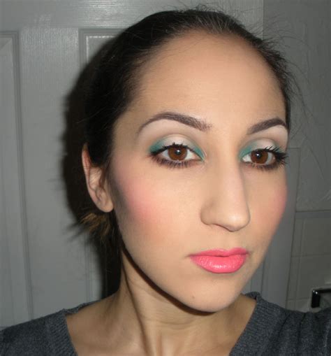 Re Neon Coral Pink Lipstick Help Me F Page 4 Beauty Insider