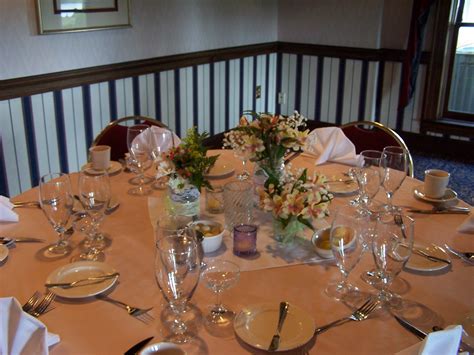 Step by simple step, here's how to plan a wedding rehearsal dinner for both families to meet, mingle, and relax before the formality of the big day. Rehearsal dinner centerpieces | Rehearsal dinner centerpieces, Dinner centerpieces, Centerpieces