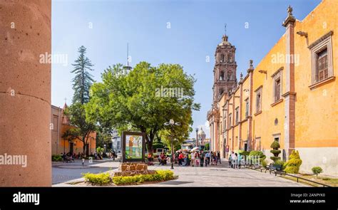 Celaya Guanajuato Mexico November 24 2019 People Walking Along