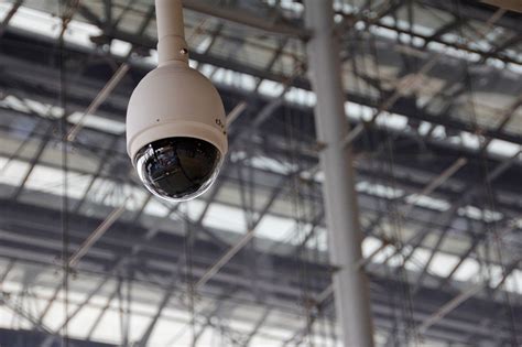 Sécuriser Son Entreprise Caméras De Surveillance Et Systèmes Dalarme