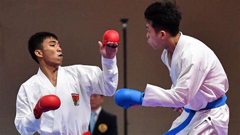 Bandar meru jaya, off jalan jelapang. Sambil Menahan Nyeri, Rifki Rebut Perak Karate SEA Games 2019