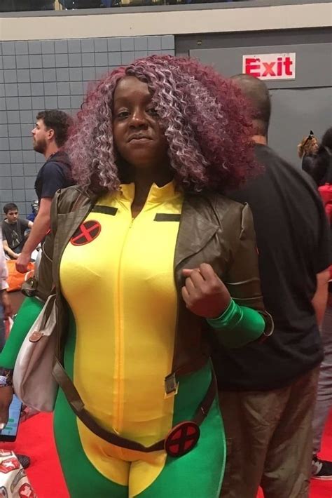 21 Amazing Cosplayers Who Brought Their Favorite Comic Book Characters