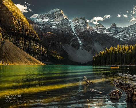 Morraine Lake Colourful Sunset 3 Iconic Morraine Lake In The Canadian