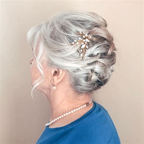 30 Gorgeous Mother Of The Bride Hairstyles For 2020