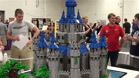 Big Ass Zelda Castle Is The Lego We Deserve But Will Never Get