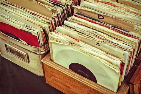 8 Easy Steps For How To Make Your Vinyl Records Last