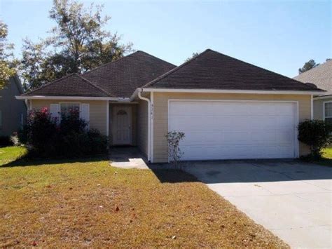 Valdosta is a terrific choice for your new apartment. 3 bedroom in Valdosta GA 31605 - House for Rent in ...