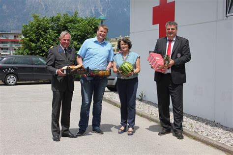 Darling, darling, doesn't have a problem. Erstes Rot-Kreuz Sozialzentrum Österreichs in Wörgl ...