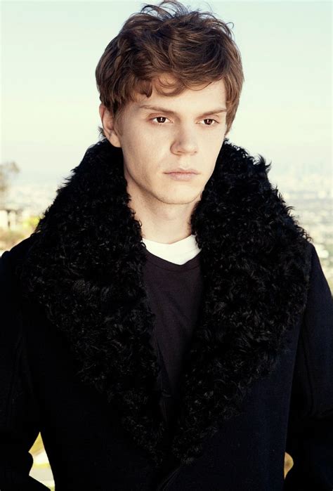 Discoloration is a jam on @sho_shameless ! Evan Peters photo gallery - 330 high quality pics of Evan ...