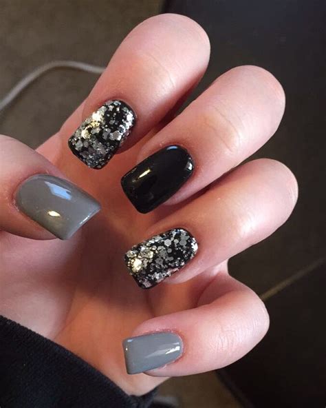 Black And Gray Nails With Glitter Grey Gel Nails Gray Nails Nails