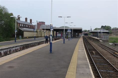 Blackburn Railway Station Looking © Peter Whatley Cc By Sa20