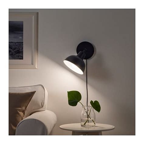 Basit ayarlamalar ve farklı lamba tipleri, serinin ev genelinde pratik ve esnek olmasını sağlar. SKURUP Lampe de table/applique - noir | Lampes de table ...