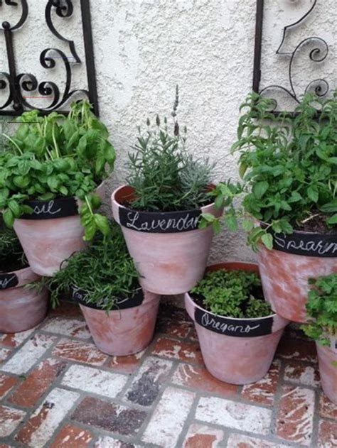 You'll be amazed to see how easy it can be to create one with our ideas here. 42 Amazing Ideas Small Herb Garden Ideas You'll Love - DecoRecent - Elaine - #herbsgarden - 42 ...