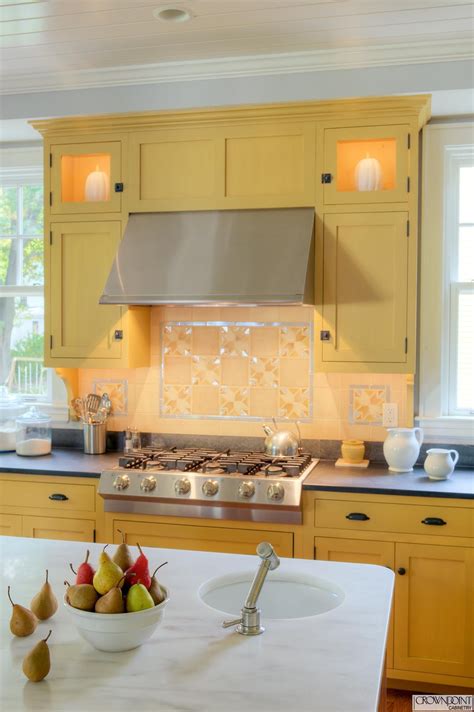 20 Pale Yellow Kitchen Cabinets
