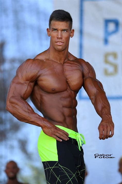 The Beauty Of Male Muscle Kris