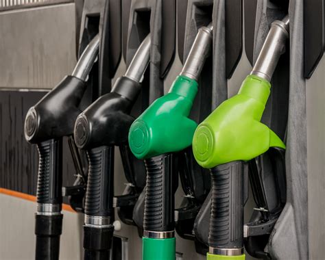 With prices at pumps starting the year at their highest since 2014, cost of food and other essentials is also predicted to go up. Petrol Prices Rise to 18 Month High | - MrLender