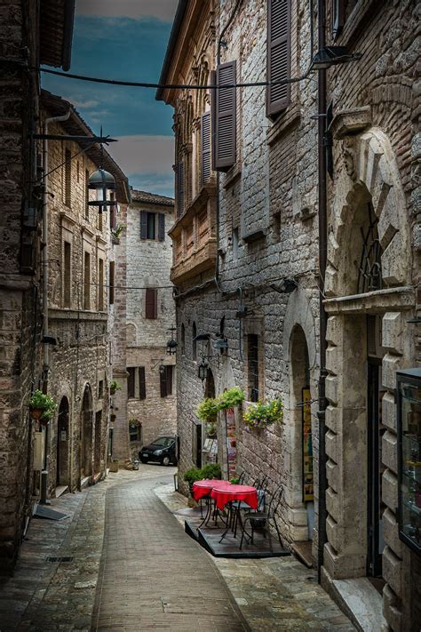 Old Street In Tuscany Null Old Street Tuscany