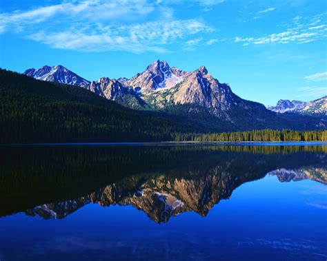 Mountain Lake Reflection Landscape Wallpapers 02 1280x1024 Download