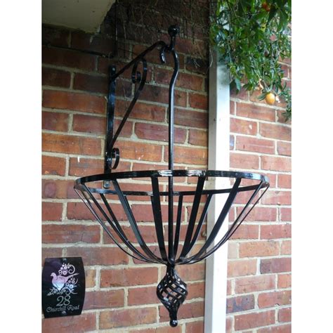 Hanging Basket And Bracket Wrought Iron Metal Flower Basket