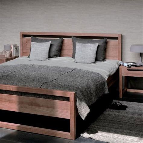 ₹ 12,000.00 (21%) this french classic teak wood double bed is a very elegantly designed sleigh bed that combines both superior quality craftsmanship with traditional french design. Ethnicraft Light frame teak bed | solid wood furniture | Bed furniture design, Bed frame, Wood ...