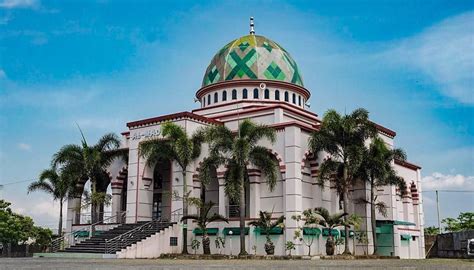 🕌 Masjid Al Madinah Tarogong Jawa Barat Al Madinah Mosques Taj Mahal