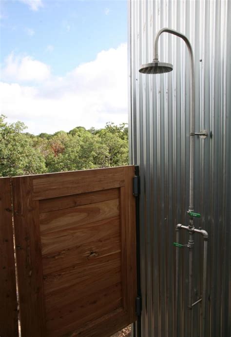 From rustic outside showers, easy diy pallet outdoor showers to contemporary luxury showers, there are plenty of creative outdoor shower examples with some basic diy skills, you can design and build your own little bit of bathing paradise with a some fixtures on a wall, a simple stall, or even. Outdoor shower door - 16 great places to clean up after ...