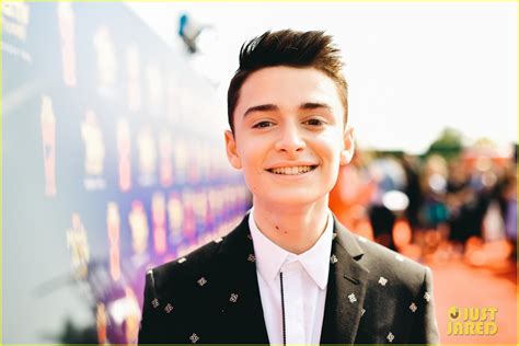 Stranger Things Noah Schnapp Comes Out As Gay Watch His Tiktok Video