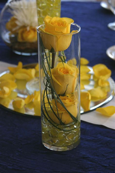 Yellow Roses In Clyinder Vase Wedding Centerpieces Centerpieces