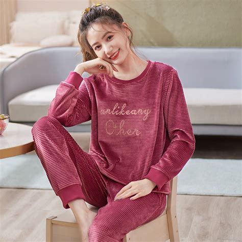 Womens Winter Island Velvet Pajamas Set Letter Sleepwear Coral Fleece Homewear Thick Warm