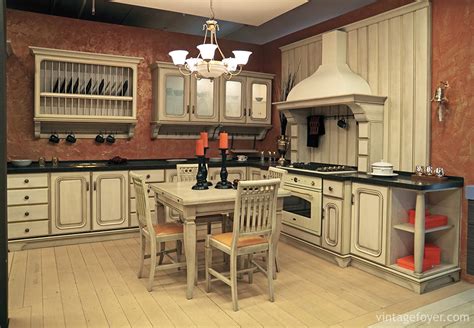 From concept to completion, we custom build kitchens and cabinets, giving you the look at a price you want. 29 Classic Kitchens with Traditional and Antique Cabinets