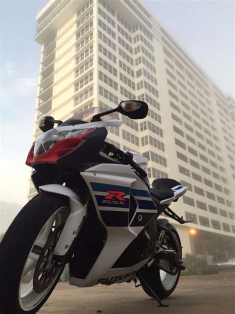 11k miles, just serviced, new front tire, excellent condition. 2013 Suzuki GSX-R 1000 ZL3 Special Edition Millenium ...