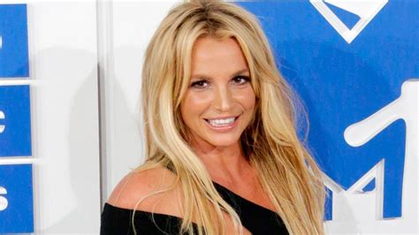 Britney Spears Gives Fans An Inside Look Of Her Life As A Mother Necn