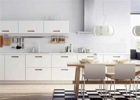 7 colorful kitchens that will inspire you to pick up a paintbrush Flat front cabinets. Clean, sleek and lovely. #decor | Ikea kitchen design, Kitchen design ...