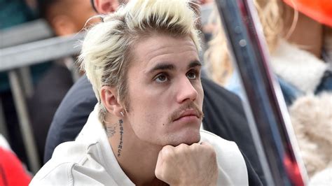 gran polémica justin bieber es acusado de hipócrita por una modelo ¿qué pasó ahí minuto