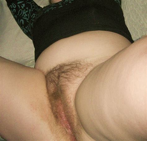 Hairy Wife Present Vagina Erotic Pics