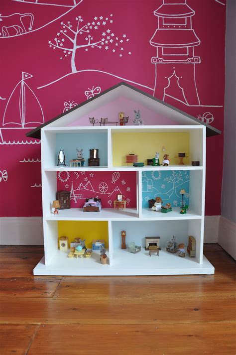 See more ideas about doll house, diy dollhouse, dollhouse miniatures. How To Make A DIY Dollhouse For A Toddler — Simply The Nest