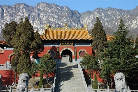 There Is A Strange Temple Beside Songshan Shaolin Temple The Five