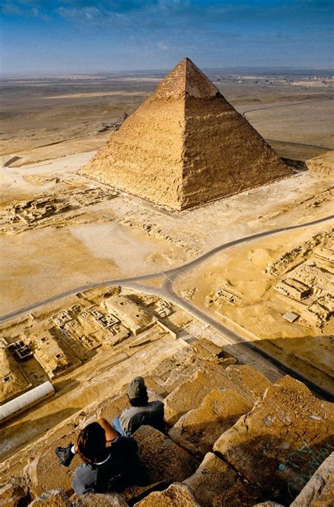 Pyramid Of Khafre Giza Egypt Giza Egypt Pyramids Of Giza Egyptian Pyramids Luxor Egypt