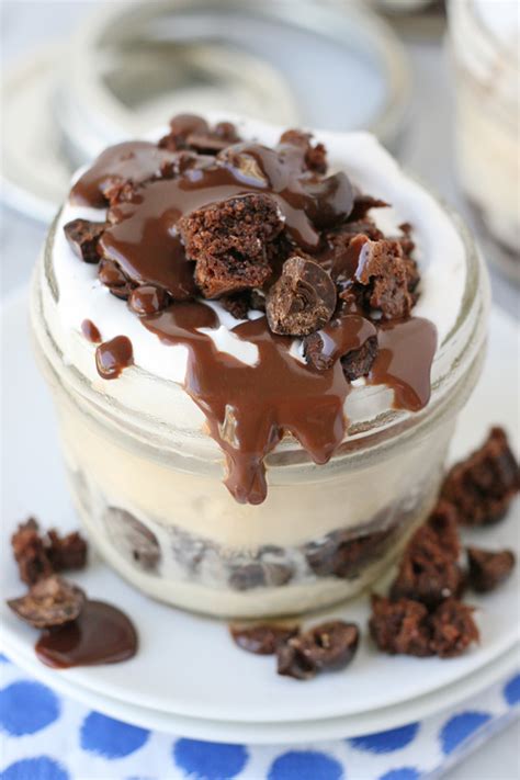 Which ice cream brands and frozen treats are ww members loving right now? Mocha Brownie Ice Cream Dessert - Glorious Treats