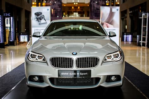 @raismerican jangan lupa untuk like, comment dan subscride our. BMW 5 Series (F10) facelift introduced in Malaysia - 520i ...