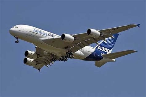 هواپیمای ایرباس 380 بزرگترین هواپیمای مسافربری جهان پادمیرا راه