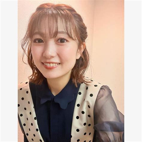 川崎優さんのインスタグラム写真 川崎優instagram 「 今朝のバリはやのスタジオヘアは… ウェーブでした👩🏼‍🦱 めざせ髪型ハーマニオニー ハーマニオニーへの道」9月7日