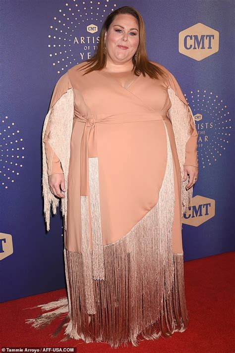 Chrissy Metz Hits A Fashion High Note At Cmt Artist Of The Year Daily Mail Online