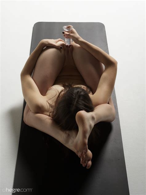 Rylan In Solo Yoga Sex By Hegre Art Erotic Beauties