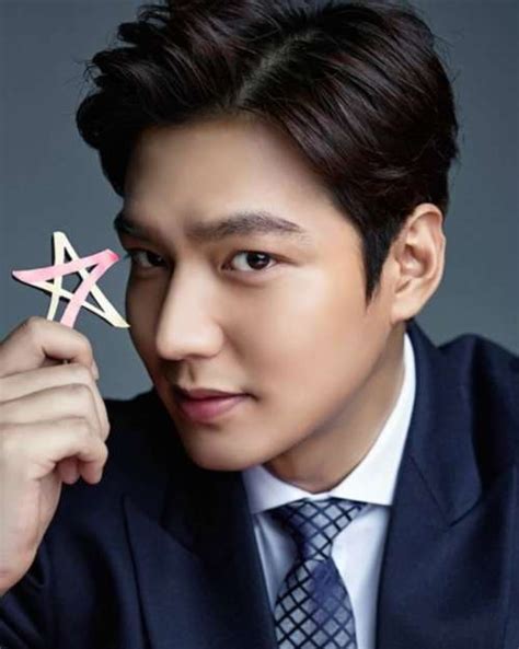 She looks gorgeous in this photo announcing her latest project with park seo joon in what's wrong with secretary kim.. Lee Min Ho Hairstyle - Men's Hairstyles & Haircuts X