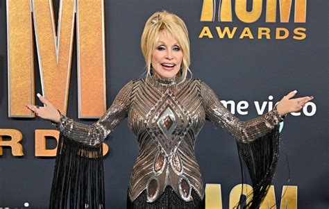 Dolly Parton Takes Herself Out Of The Running For Rock And Roll Hall Of Fame