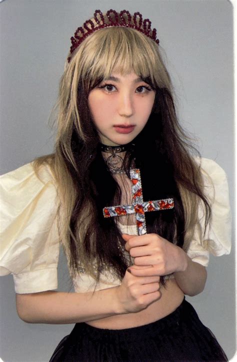 Kpop Scans Lee Chae Yeon First Mini Album Hush Rush Influencer Version Photocards