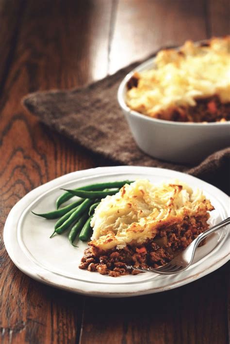 Shepherd's pie, which is believed to have originated in northern england and scotland, was originally made with lamb meat, as the name implies. Quorn Meatless Shepherd's Pie | Recipe | Vegetarian shepherds pie, Quorn, Ground recipes