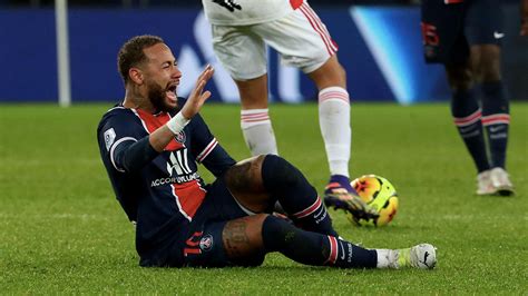 ♛⚽ ⚽ subscribe → to stewiebolis96hd it's free! Paris Saint-Germain: Neymar meldet sich nach Verletzung ...